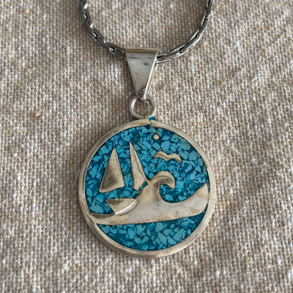 Sterling Silver & Turquoise Pendant on Chain - Picture 7 of 11